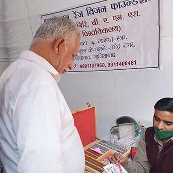 Free_Ayurvedic_Health_Camp_Organised_at_Block-D,_Ghaziabad_4