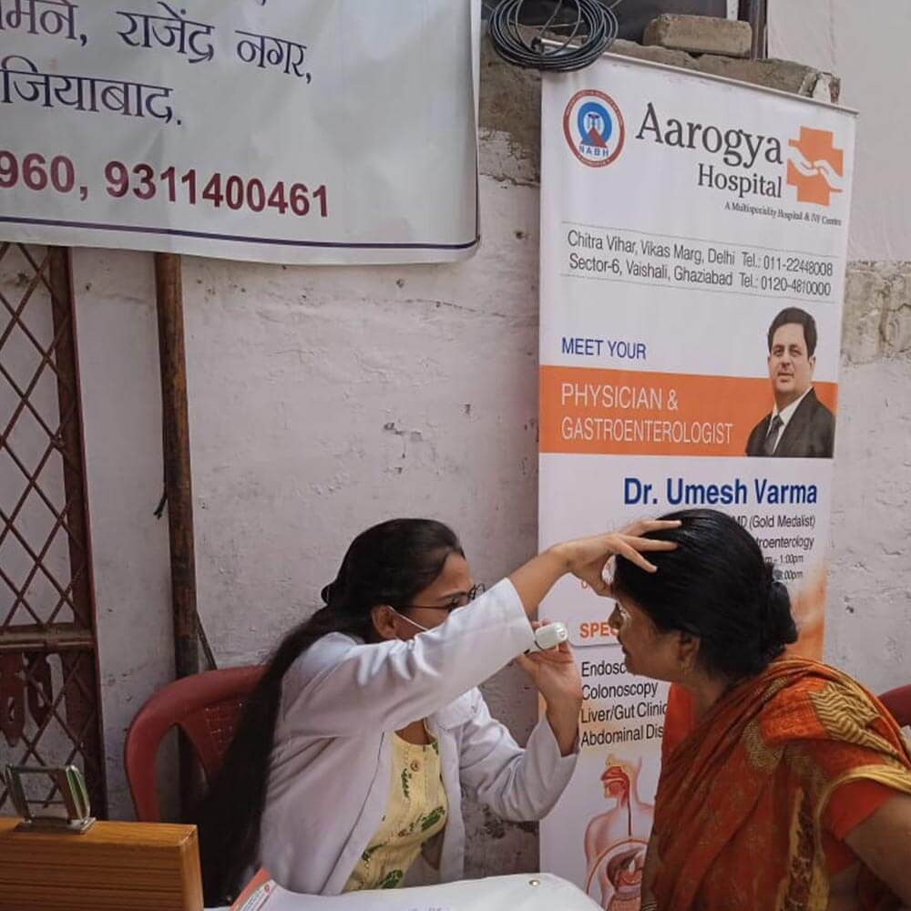 Free_Health_Camp_Held_at_SK_Vision_Clinic,_Ghaziabad_(4)